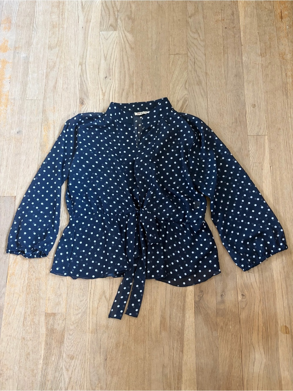 Forever 21 Navy Polka Dot Sheer Tie Waist Blouse Size Small Preppy Chic